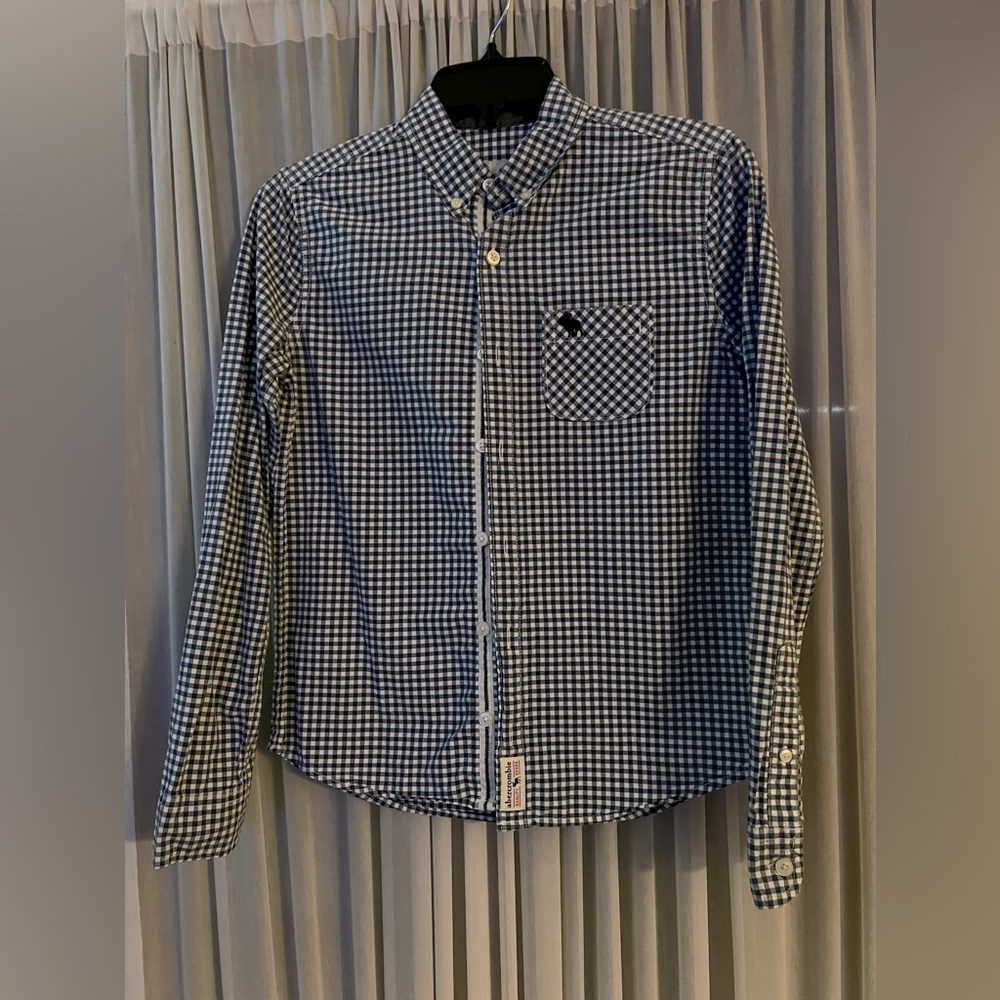 ABERCROMBIE BOYS BUTTON DOWN SHIRT, BLACK AND WHITE CHECKED, SIZE 13/14